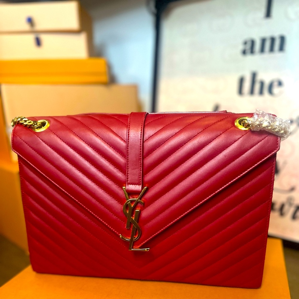 ♥️Chevron Large shoulder/ crossbody bag♥️